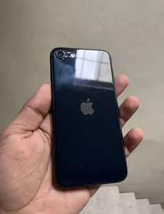Iphone se 2022 64 gb 10/9 midnight blue color water pack