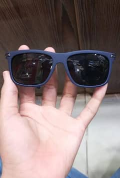 Scratch proof unbreakable stylish sunglasses