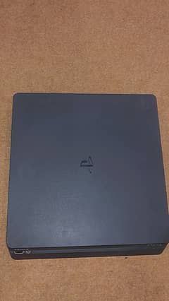 Playstation 4 slim