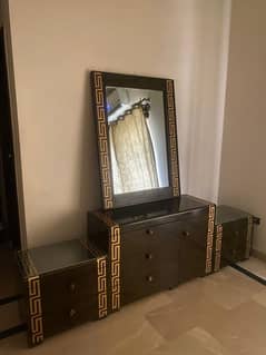Bed / side tables / matress / dressing