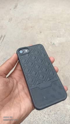 128   gb storeg iOS 15.8. 3 nonpta condition 10/8 frant camera ?