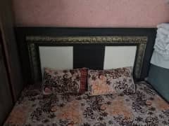 Bed for sale ha with side table k