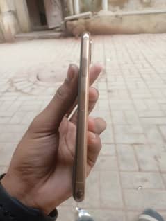 iPhone XS