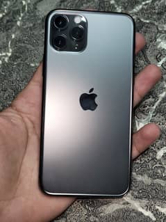Iphone 11 pro max 256 GB 85% battery never opened or repaired