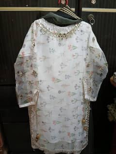 want to sell this suit