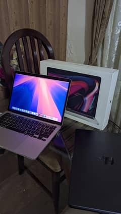 macbook pro M1 16gb/2tb
