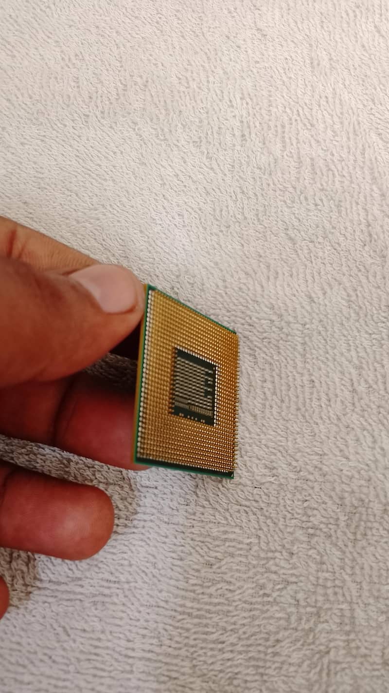 Intel Core i5-3210M (SR04B) processor 3