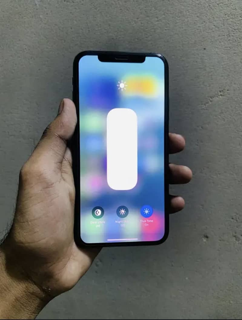 Iphone Xs (256) Factory Unlock Exchange possible 4