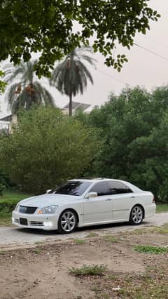 Toyota Crown Athlete Premium 3000cc