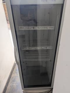 caravell chiller for sale in good condition