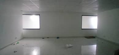 Office 615 Square Feet For Rent In Main Boulevard Gulberg, Lahore - Exceptional Spaces Available!