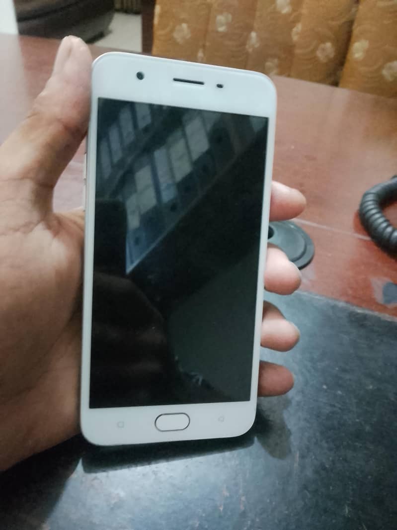 clean condition oppo a57 front finger lock  don't open mobile 2