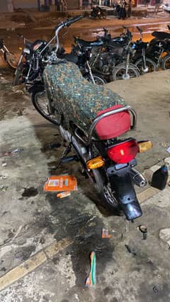 Honda CD70 2022
