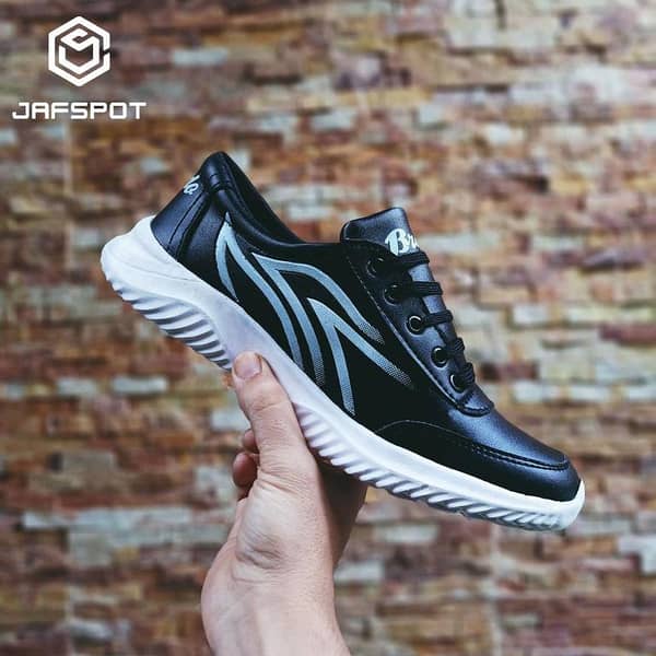 Men's Sneakers with Light and Breathable Upper for Sports