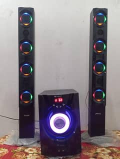 audionic speakers in excellent condition.