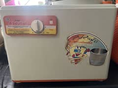 Atta maker, flour kneading machine