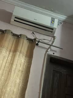 Non inverter Ac gree 1 ton