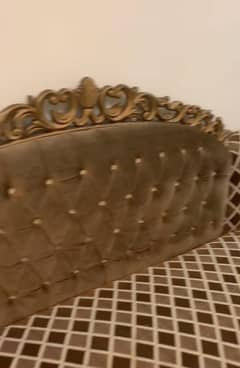 it's a sofa set with 1 2 3 seat sofa set