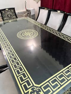 Dining table for sale