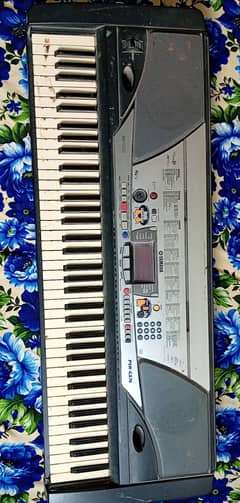 Yamaha PSR GX76