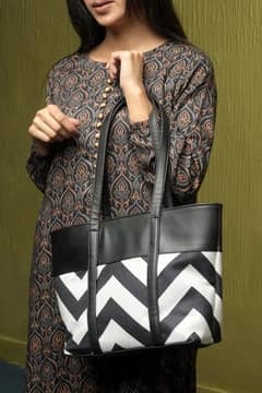  "Chic & Sophisticated Bags That Complete Your Outfit"