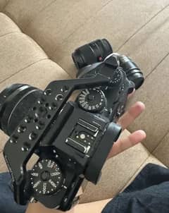 Fujifilm XT-4 camera 9/10