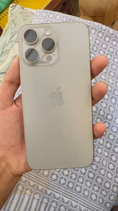 iPhone 15 Pro Max jv