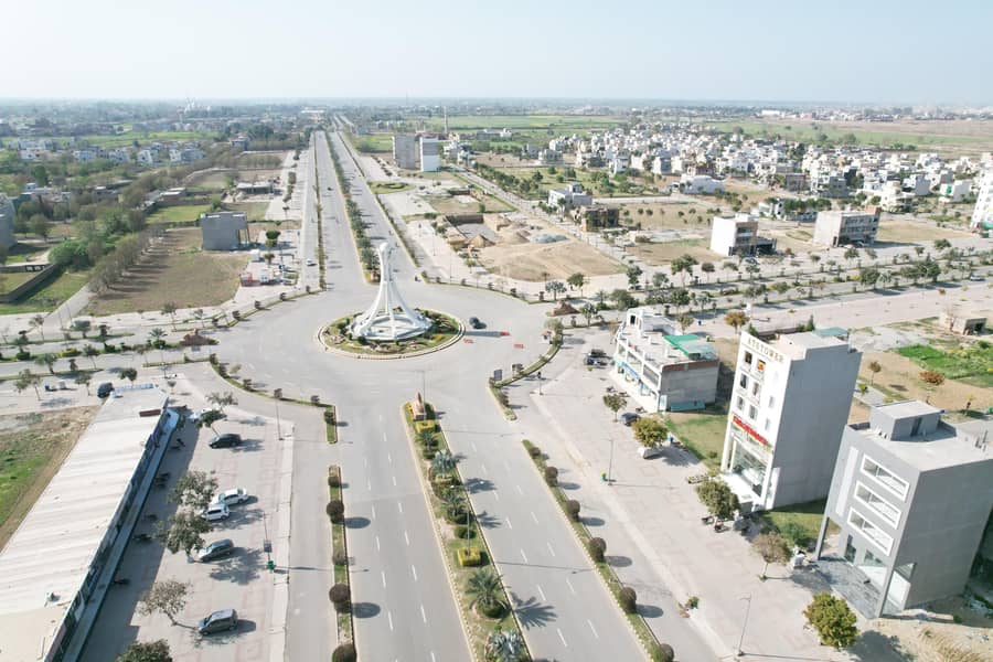 Prime Location Commercial Plot For sale Is Readily Available In Prime Location Of New Lahore City - Block B 0
