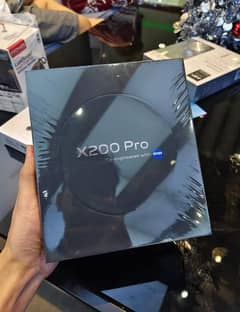 Vivo X200 Pro Ram16 memory 512 GB official PTA approve