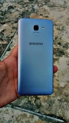 Samsung J6