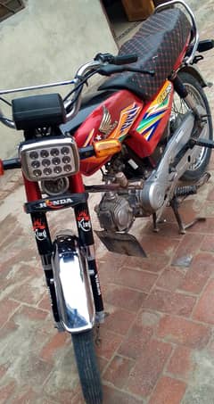 CD 70 Bike 2019/20 model on Later