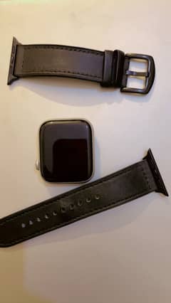 Apple watch Series 4 white colour