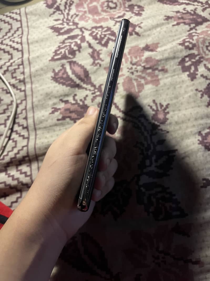 samsung s10 patch line and dote touch working but not properly 1