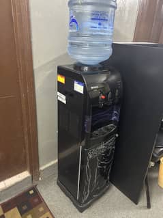 Water Dispenser new in condition
