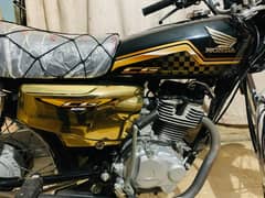 2024 model hyd num special gold edition