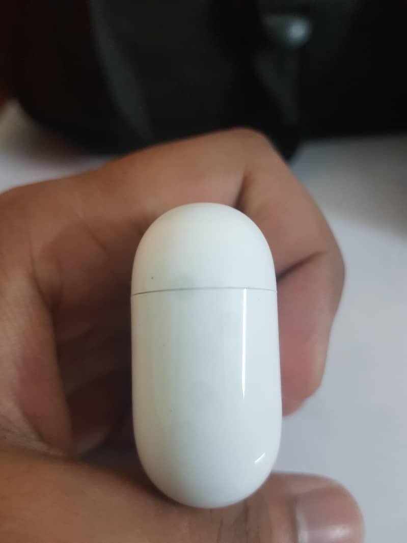 Airpods Pro (2nd generation) with 100% working ANC and ENC 8