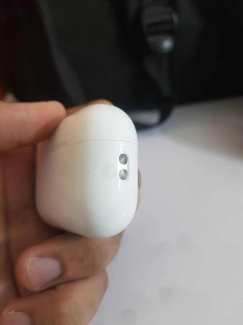 Airpods Pro (2nd generation) with 100% working ANC and ENC 9
