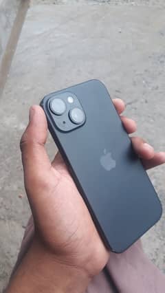 iPhone 15 black color