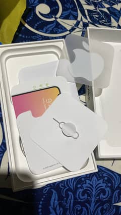 Iphone 11 jv 64 gb with box