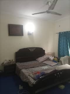 F-10/3 NICE UPPER PORTION 3 BED 3 BATH UNFURNISHED