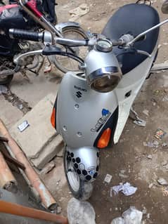 let's 4 suzuki scoty  japani injun