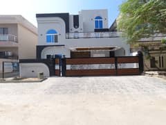 Brand New Luxury House For Sale In G15 Size, 40*80 Double Storey Unit Ideal Location Near To Markaz Masjid Park Best Location More Ten Options Available Old &Amp;Amp; New Houses
