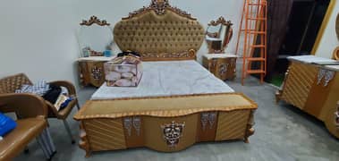 Brand new luxury fiber bed set unused with expensive mattress.