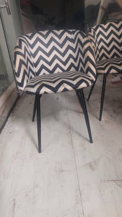chairs &sofa