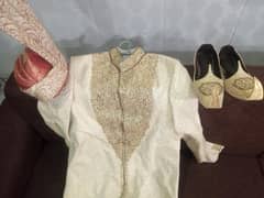 Groom sherwani with kullla and khussa