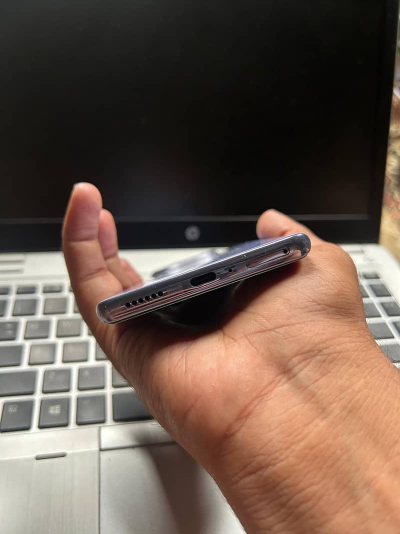 Tecno camon30s only 3 month used chill condition panel company replace 2