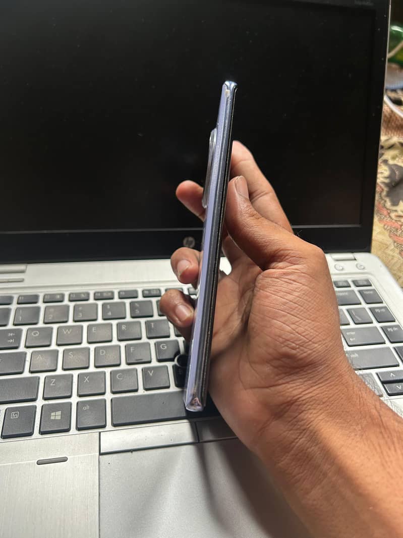 Tecno camon30s only 3 month used chill condition panel company replace 5