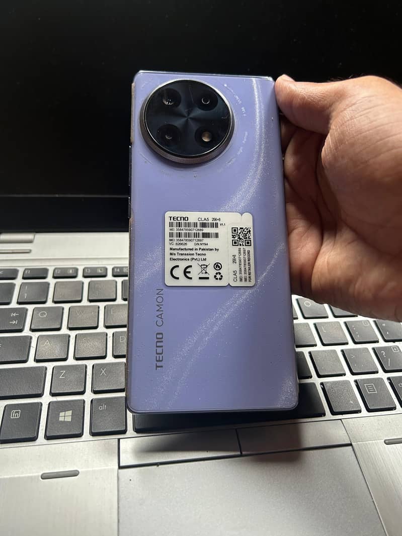 Tecno camon30s only 3 month used chill condition panel company replace 6