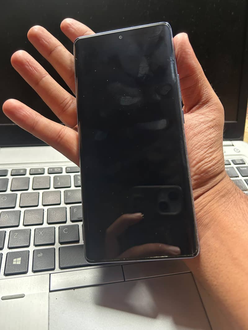 Tecno camon30s only 3 month used chill condition panel company replace 7