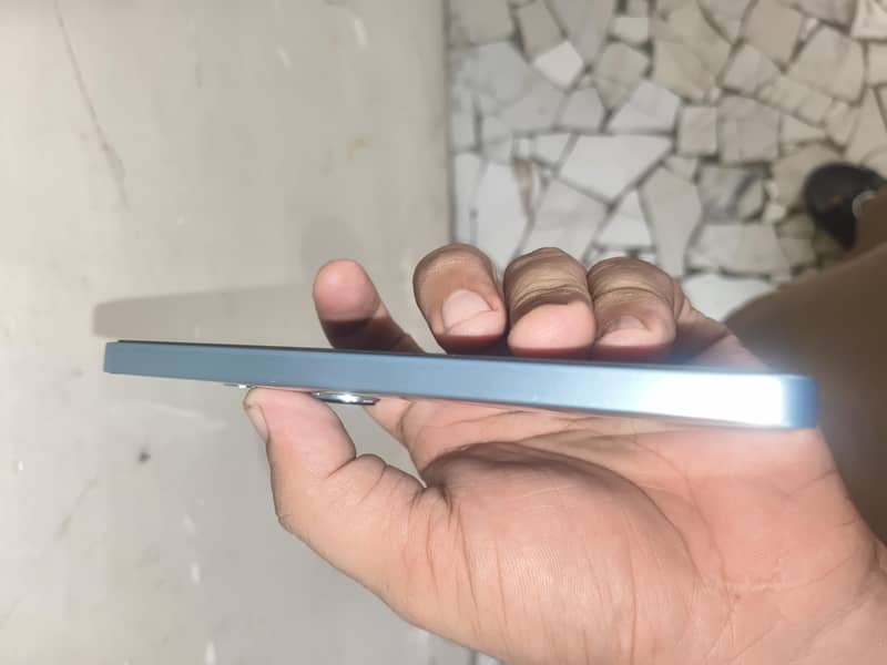 redmi note 13 lush Condition 10/10 with all accessories and box 2